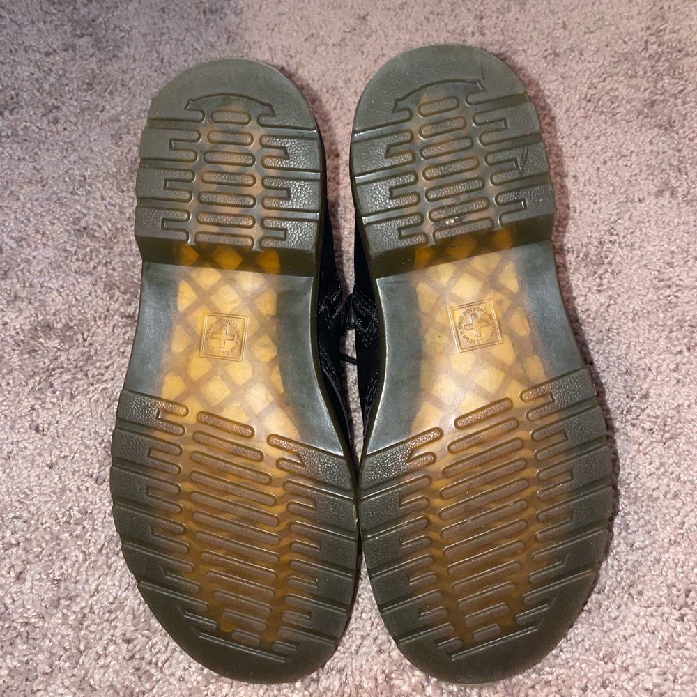 Doc Martens - Picture 3 of 4